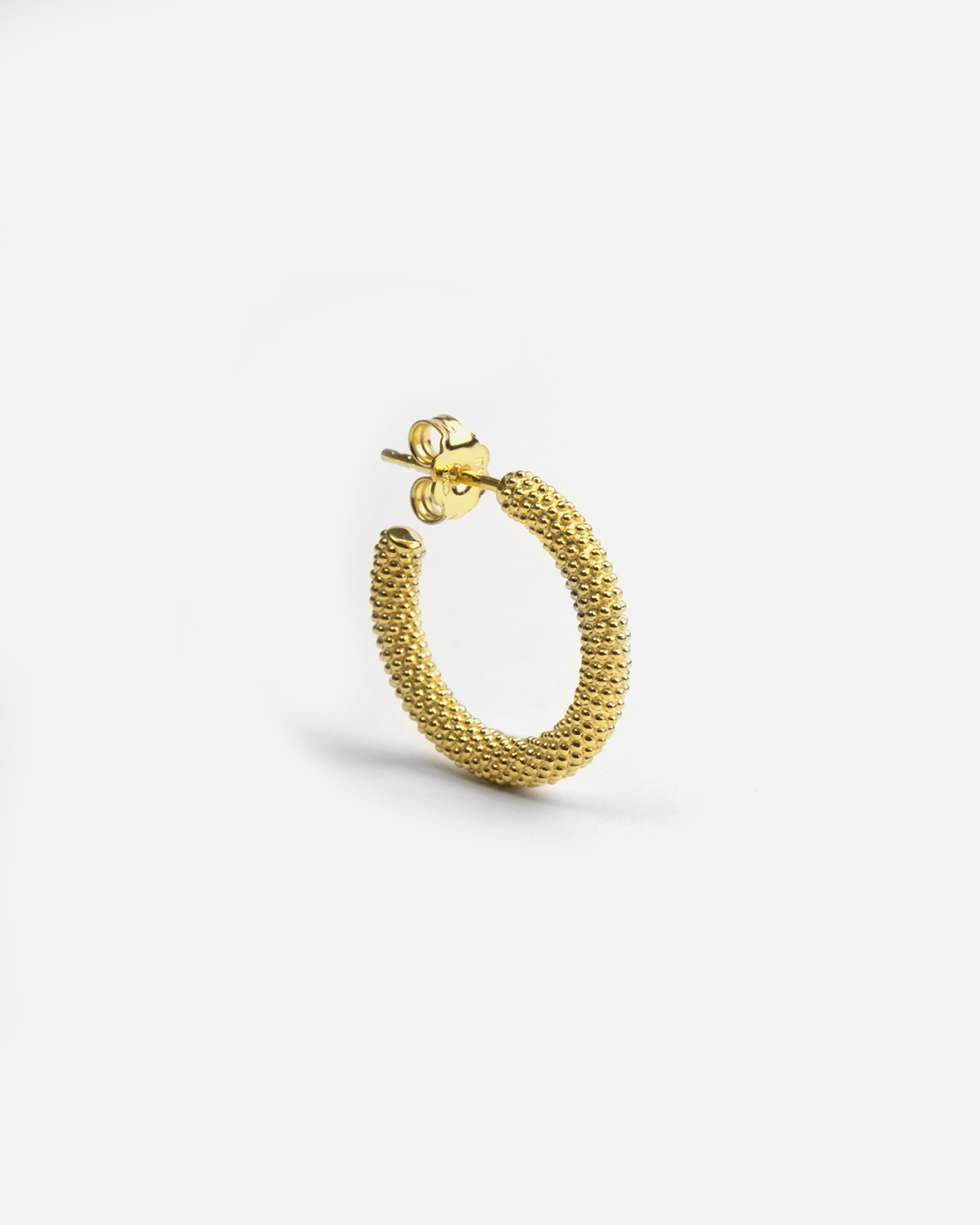DOTTED MEDIUM HOOP SINGLE EARRING / POLISHED YELLOW GOLD
