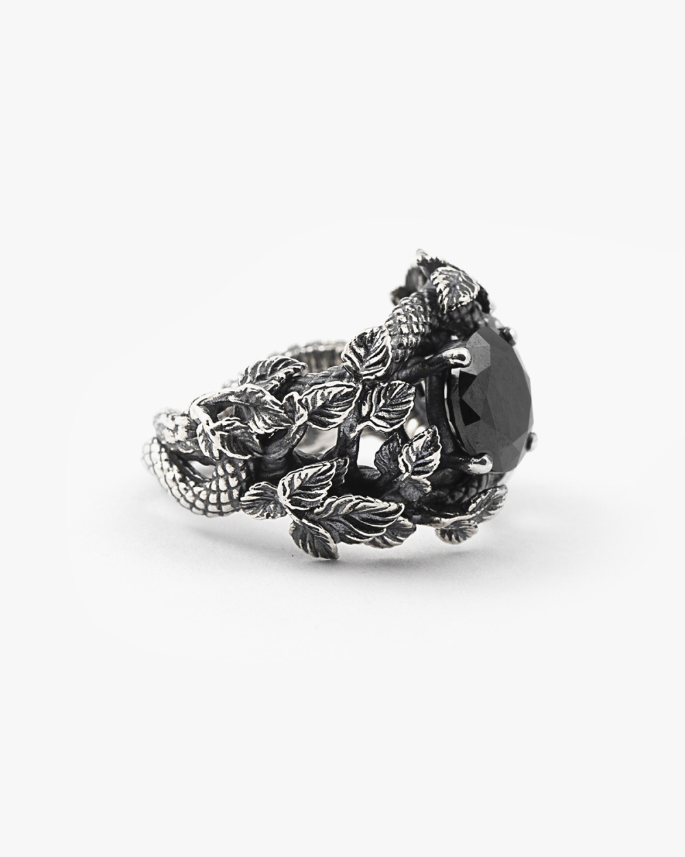 SOLITAIRE EDEN RING WITH BLACK CUBIC...