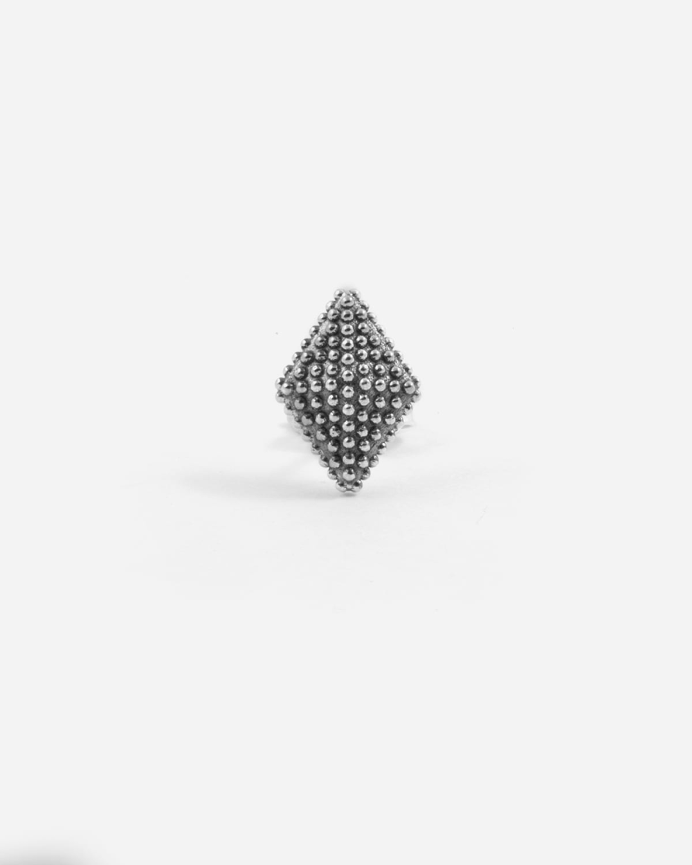 DOTTED STUDDED SINGLE STUD EARRING
