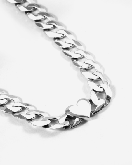 CURB LINK CHOKER WITH HEART DETAIL