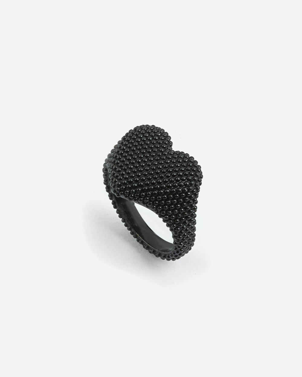 TOTAL BLACK DOTTED HEART SIGNET RING
