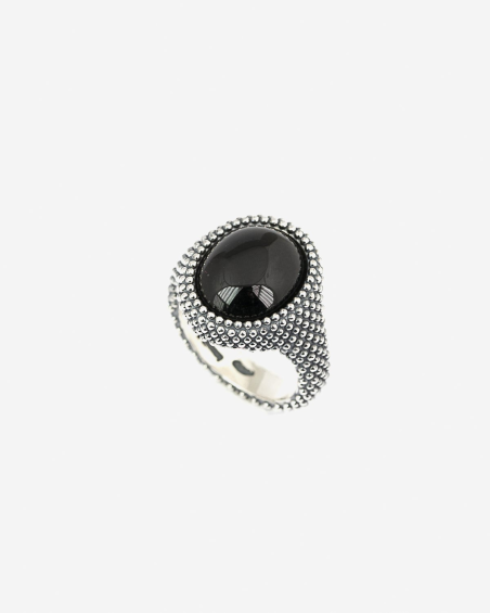 DOTTED OVAL ONYX SIGNET RING