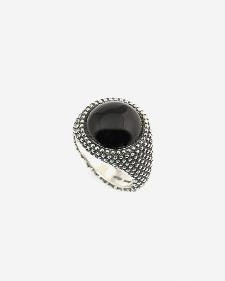 DOTTED ROUND ONYX SIGNET RING