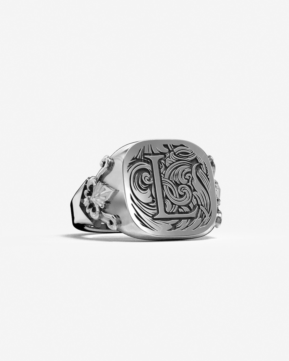 GOTHIC SIGNET RING WITH ENGRAVING