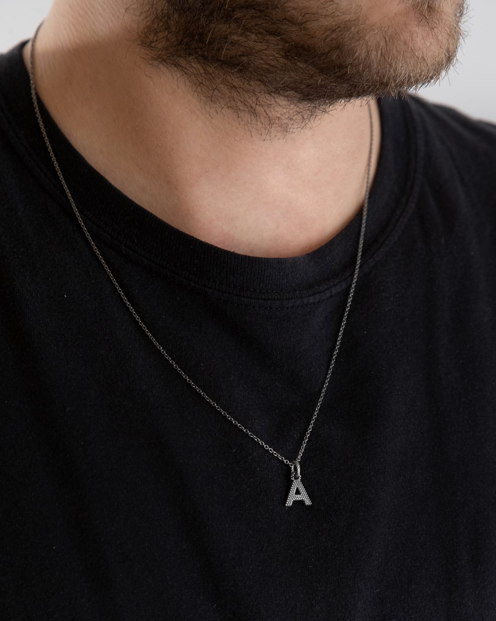 Akzent Ciondolo Lettera In Argento 925 Rodiato - Unisex, 8x5 Mm, Elegante E Semplice, Gioiello Personalizzato