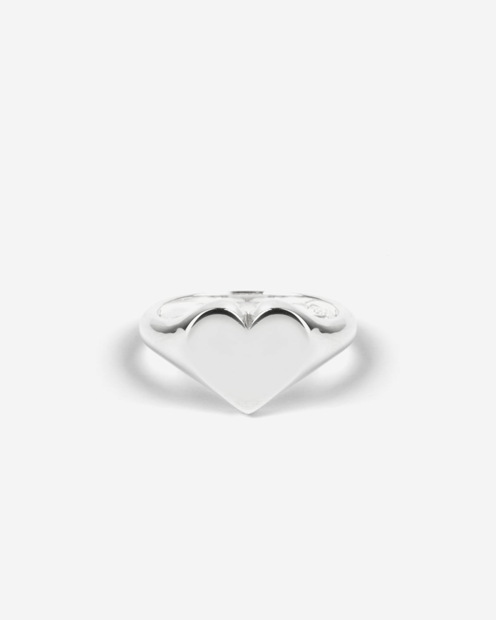 ANILLO CHEVALIER CORAZÓN LISO