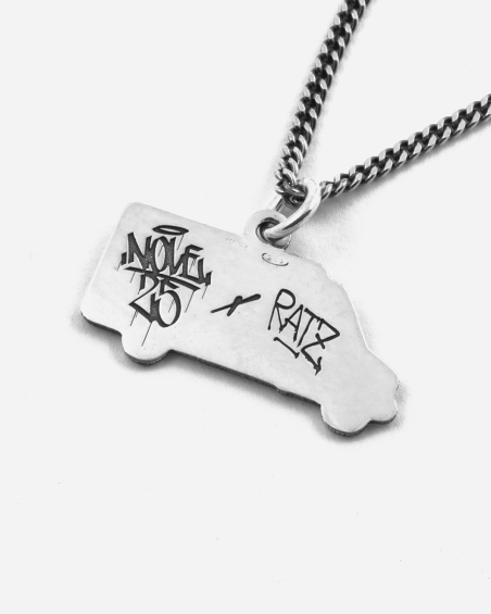 RATZ VAN PENDANT