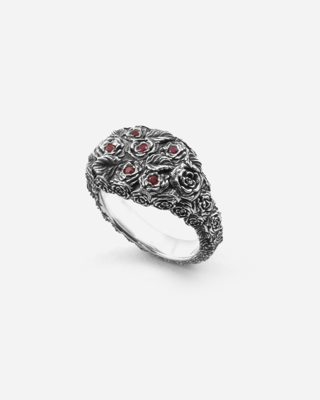 BLOODY GARDEN SIGNET RING WITH ROSES AND RED BRILLIANTS