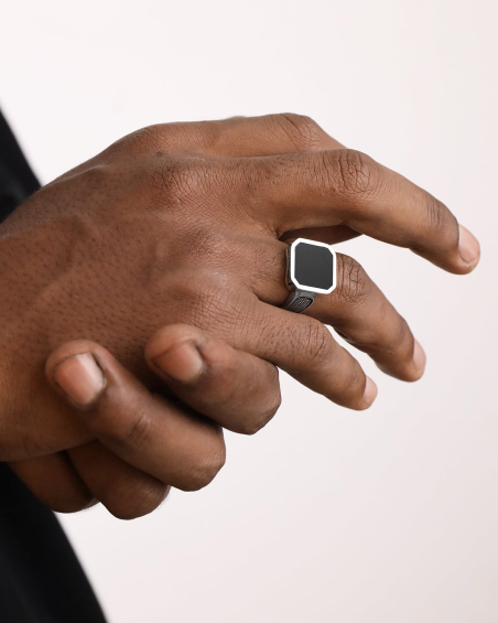 PARTICLE SQUARE SIGNET RING WITH STUDS TEXTURE AND ONYX STONE