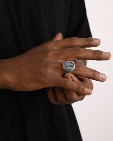 BAGUE CHEVALIÈRE VIERGE DE GUADALUPE EN ARGENT