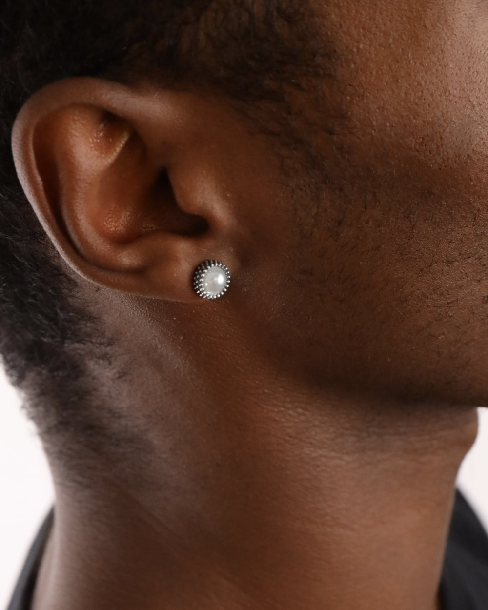 BOUCLE D’OREILLE LOBE À PICOTS PEARL...