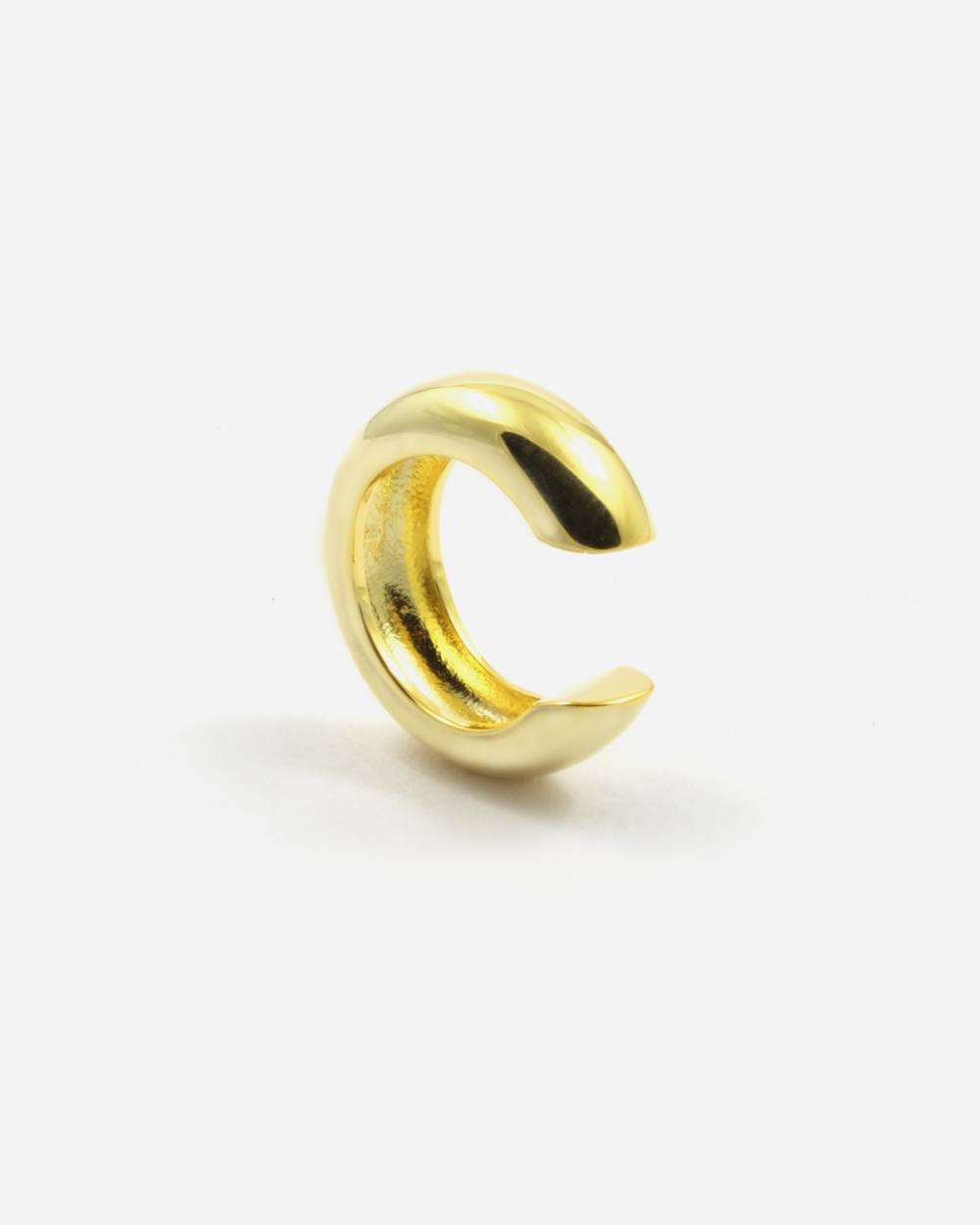 EARCUFF BOMBÉ PLAQUÉE OR JAUNE