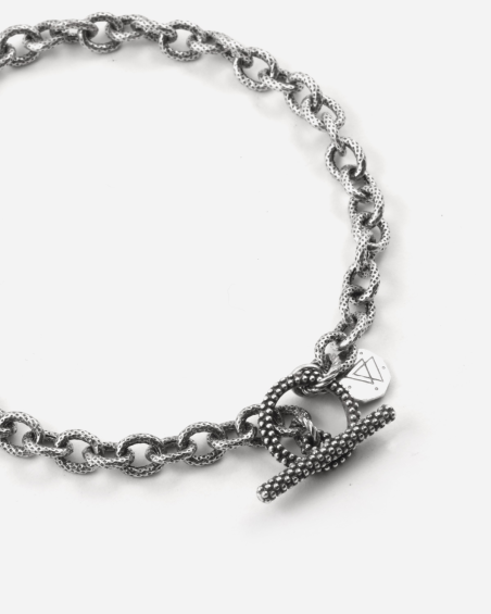 ARMBAND KETTE GESTREIFT MIT TBAR-VERSCHLUSS GEPUNKTET