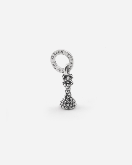 MINI CHARM COLGANTE REINA PUNTEADA DE PLATA