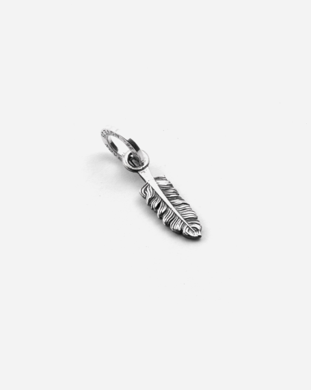 FEATHER MINI CHARM PENDANT