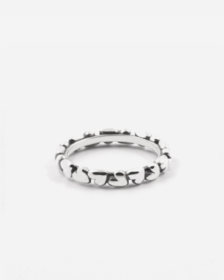 ANILLO ALIANZA MATCHY CON PATTERN CORAZONES DE PLATA