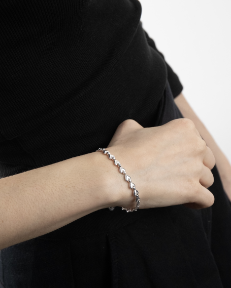 ARMBAND MIT HERZEN SILVER... 2