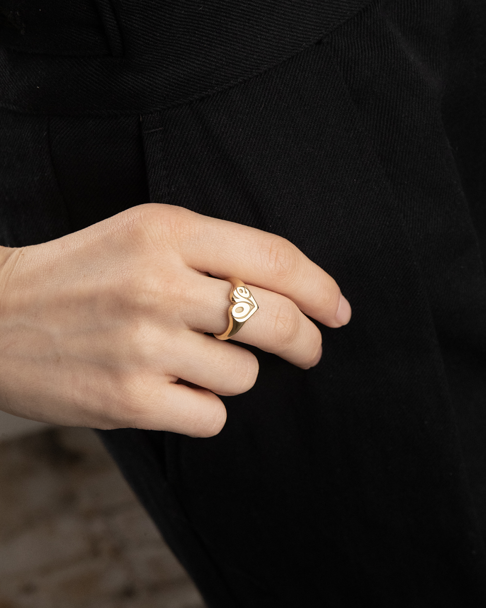 LOVETAG HEART SIGNET RING