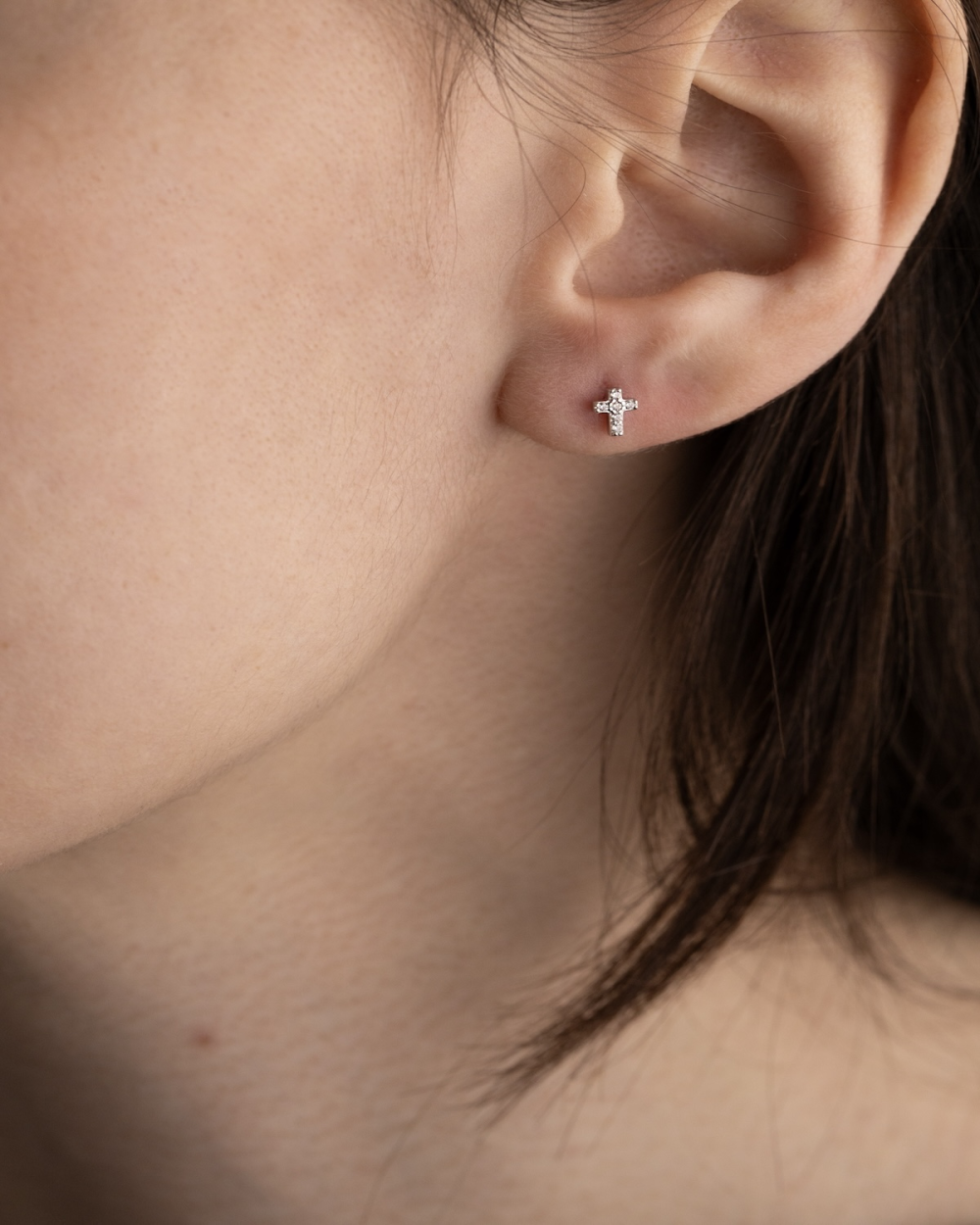 OHRRING PIERCING SILVER SHINY CROSS
