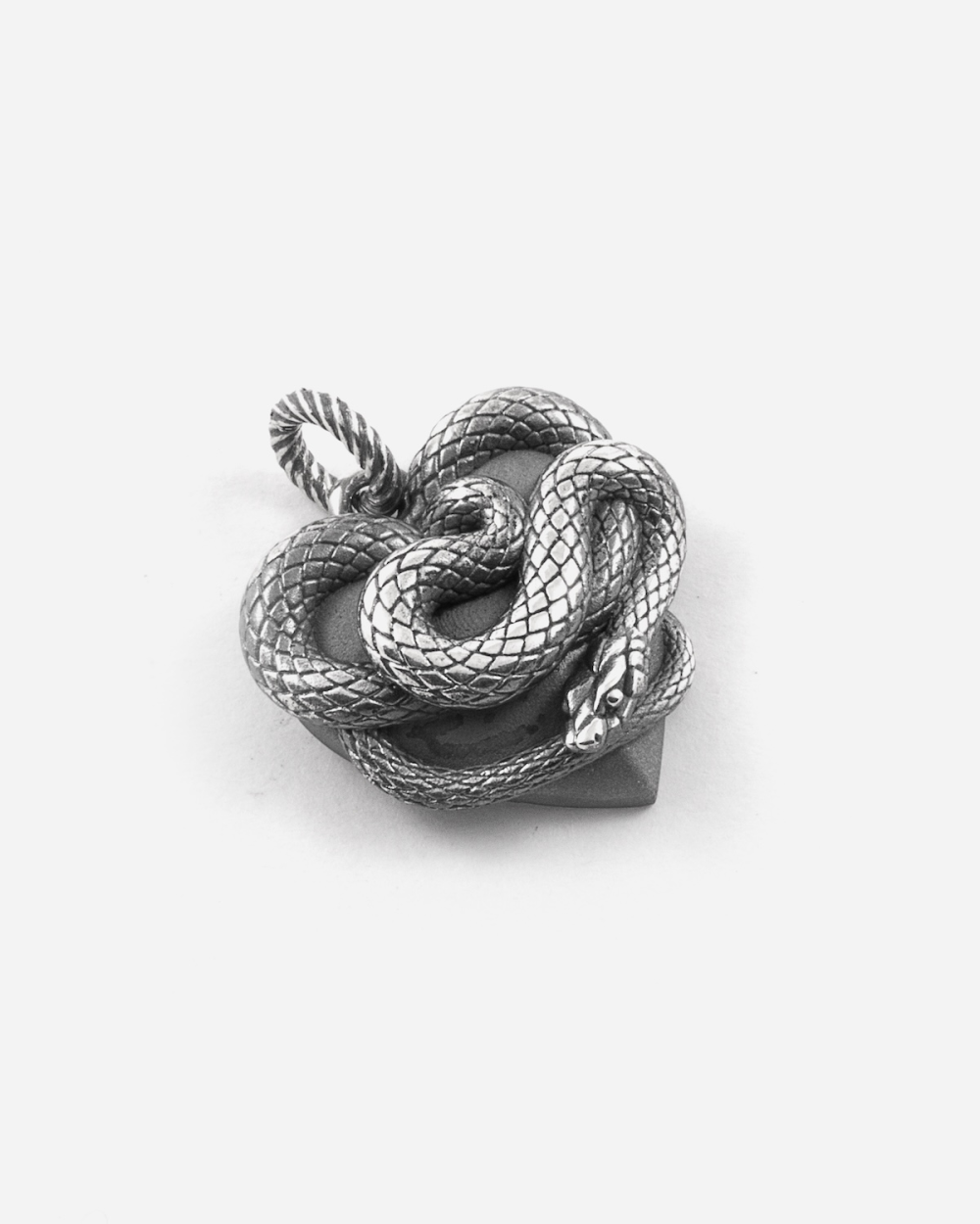 PENDENTIF CŒUR AVEC SERPENT T'AIMER...