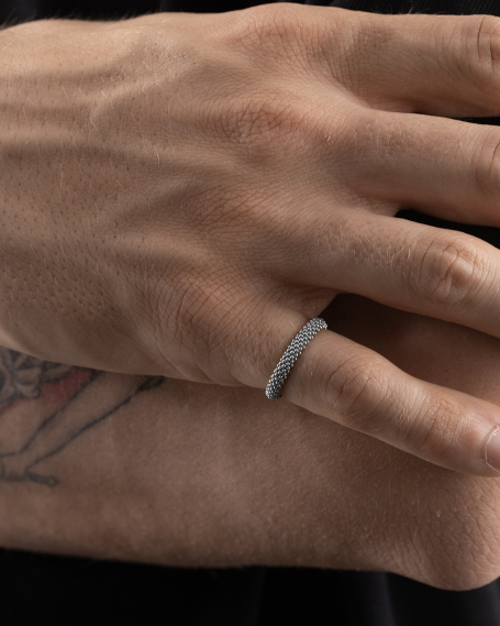 THIN DOTTED FINE RING 2