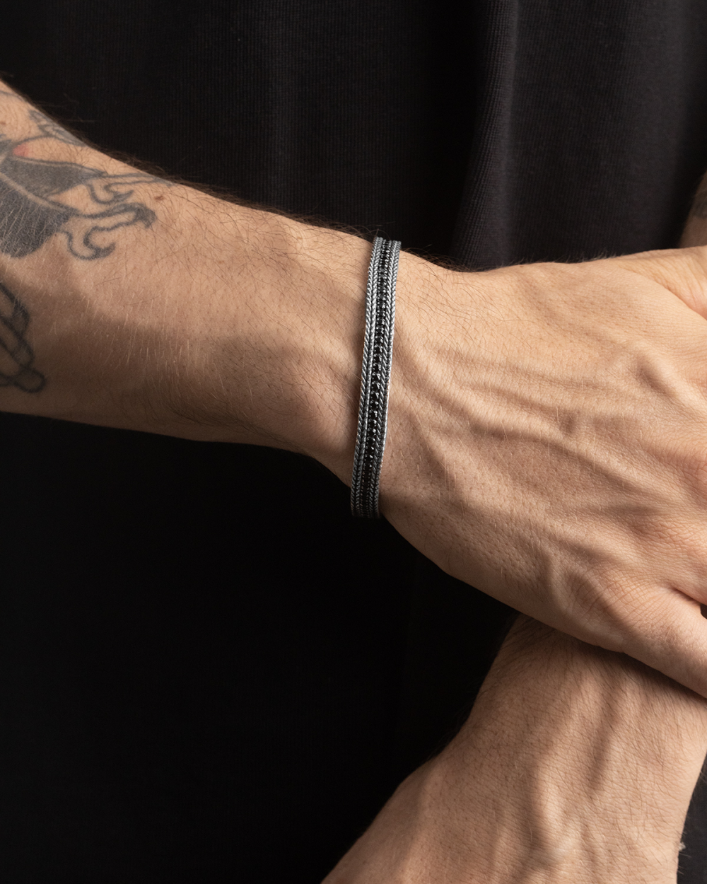 BLACK BOLD FOXTAIL TENNIS BRACELET...