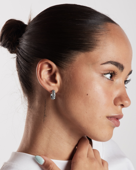 VANIDAD GOTHIC HOOP EARRING 2