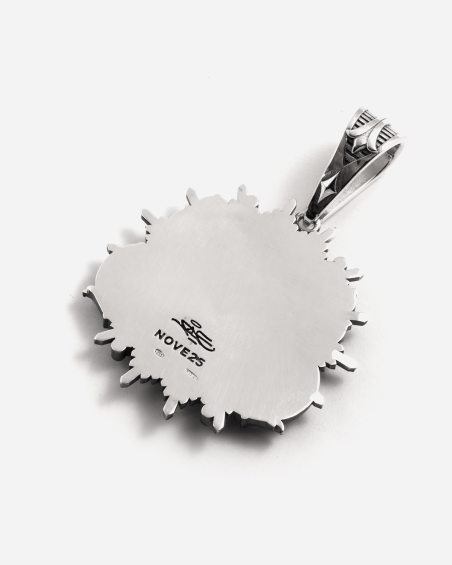 PENDENTIF LETTRE AVEC RAYONS ET DÉCORATIONS RAE PRIMO X NOVE25