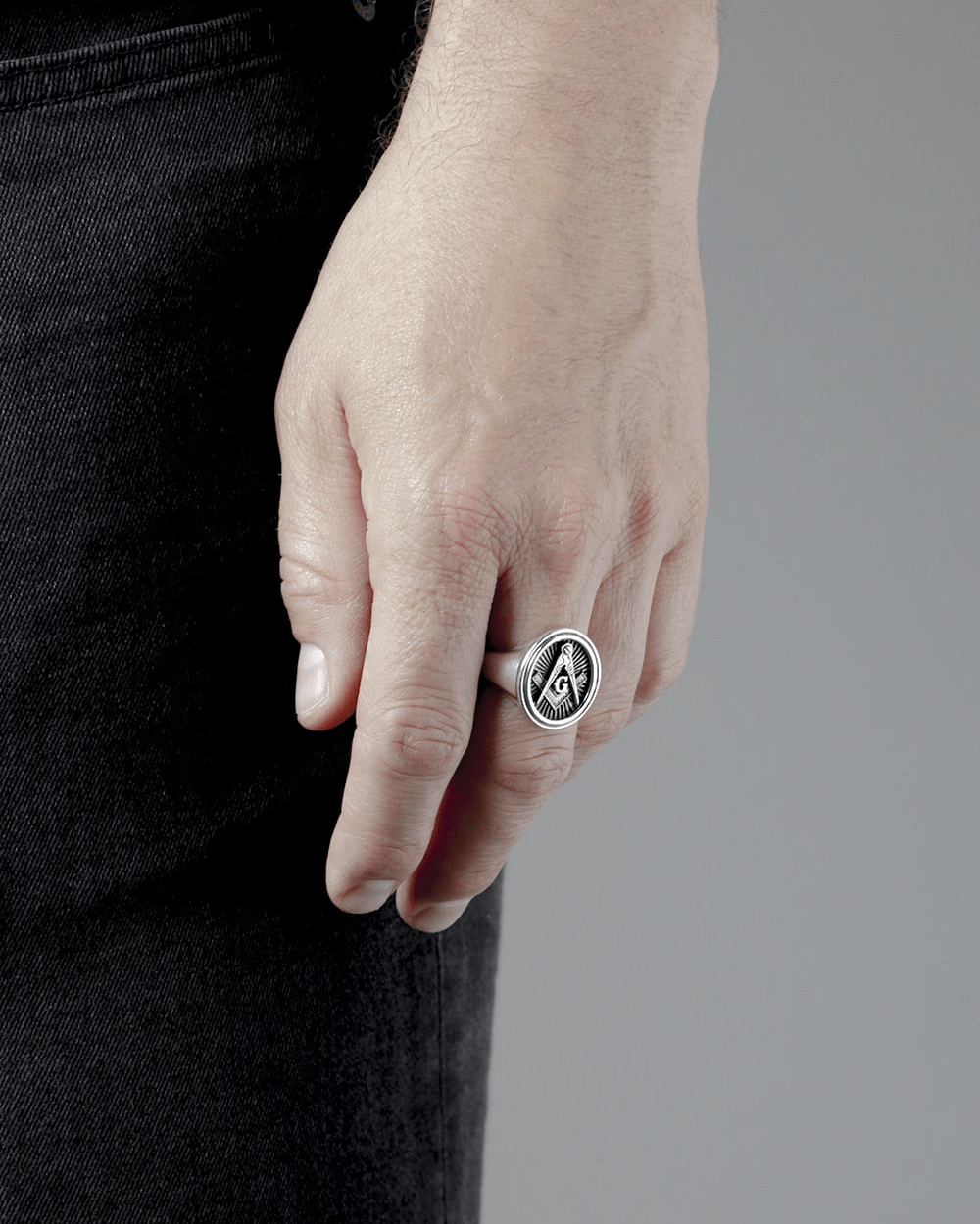 Archive Sale GOD OR GEOMETRY SIGNET RING NOVE25