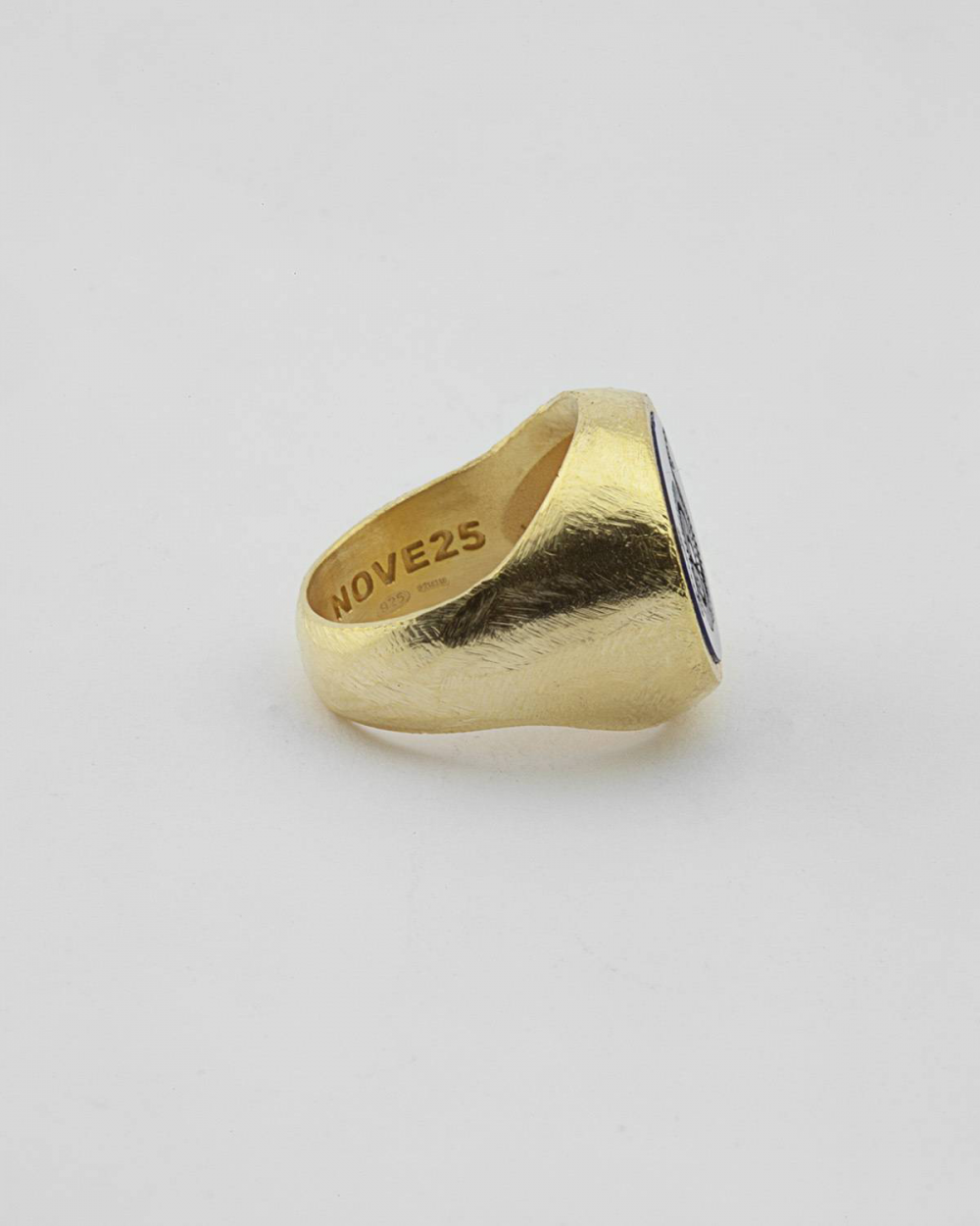 YELLOW GOLD ANTICA ROMA LAPIS SIGNET RING