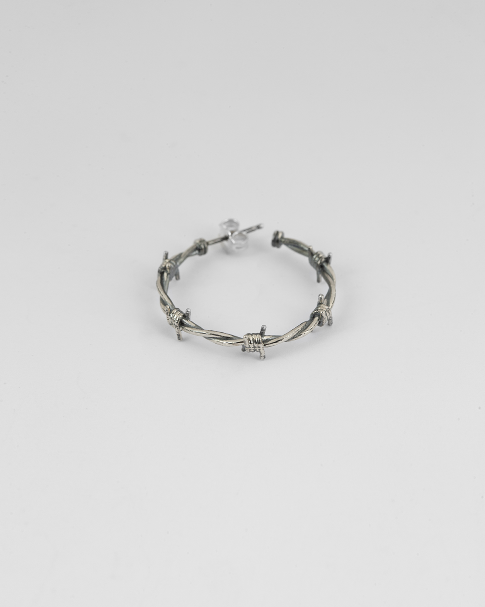 OHRRINGE PAAR STACHELDRAHT