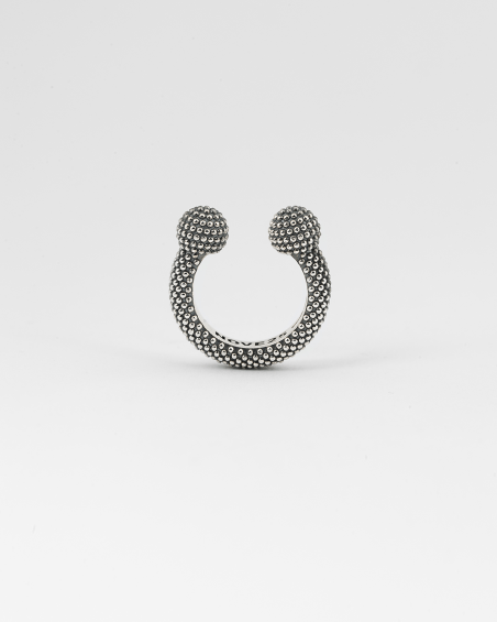 ANILLO GRANDE PIERCING ESFERAS PUNTEADO