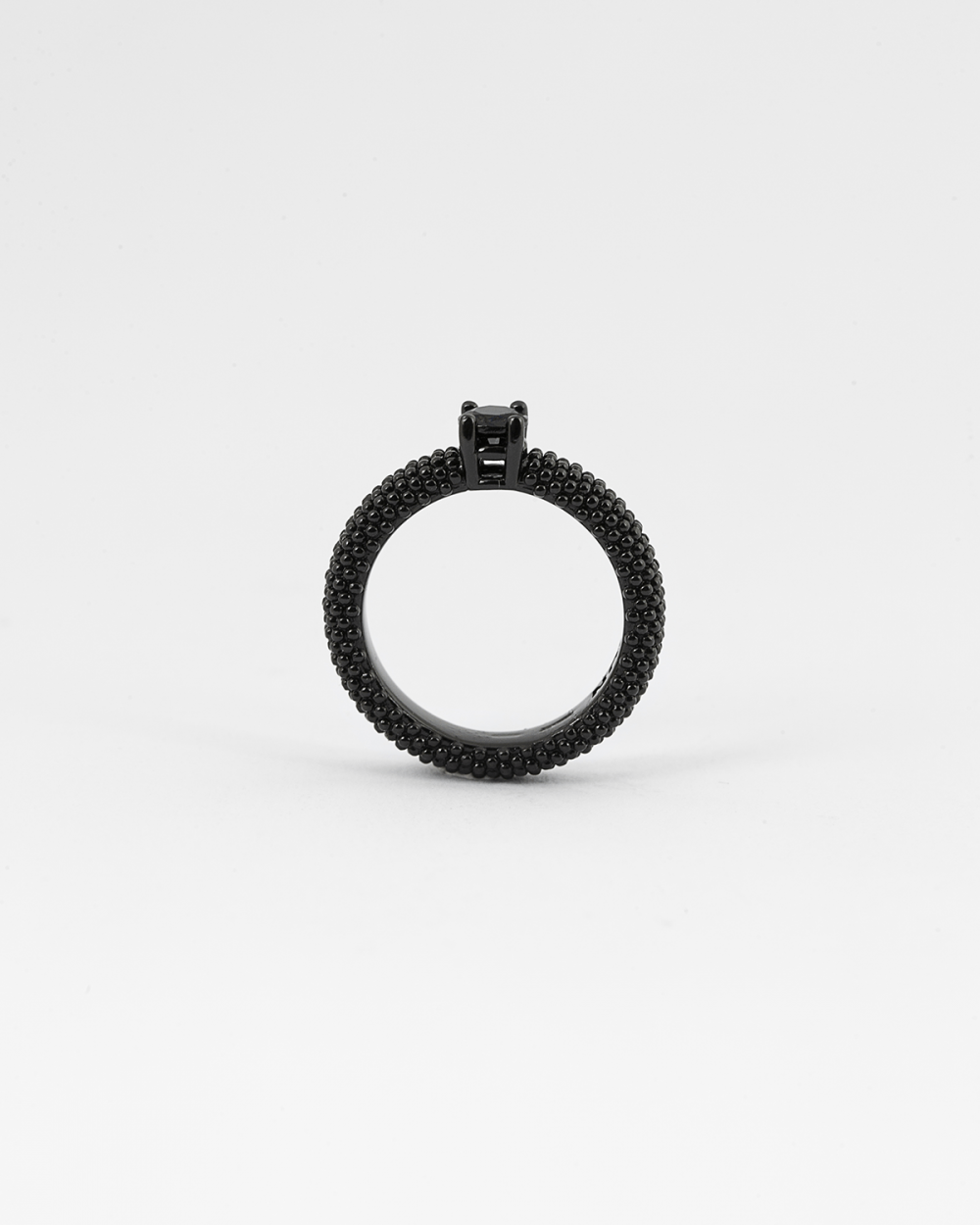 TOTAL BLACK SOLITAIRE DOTTED RING