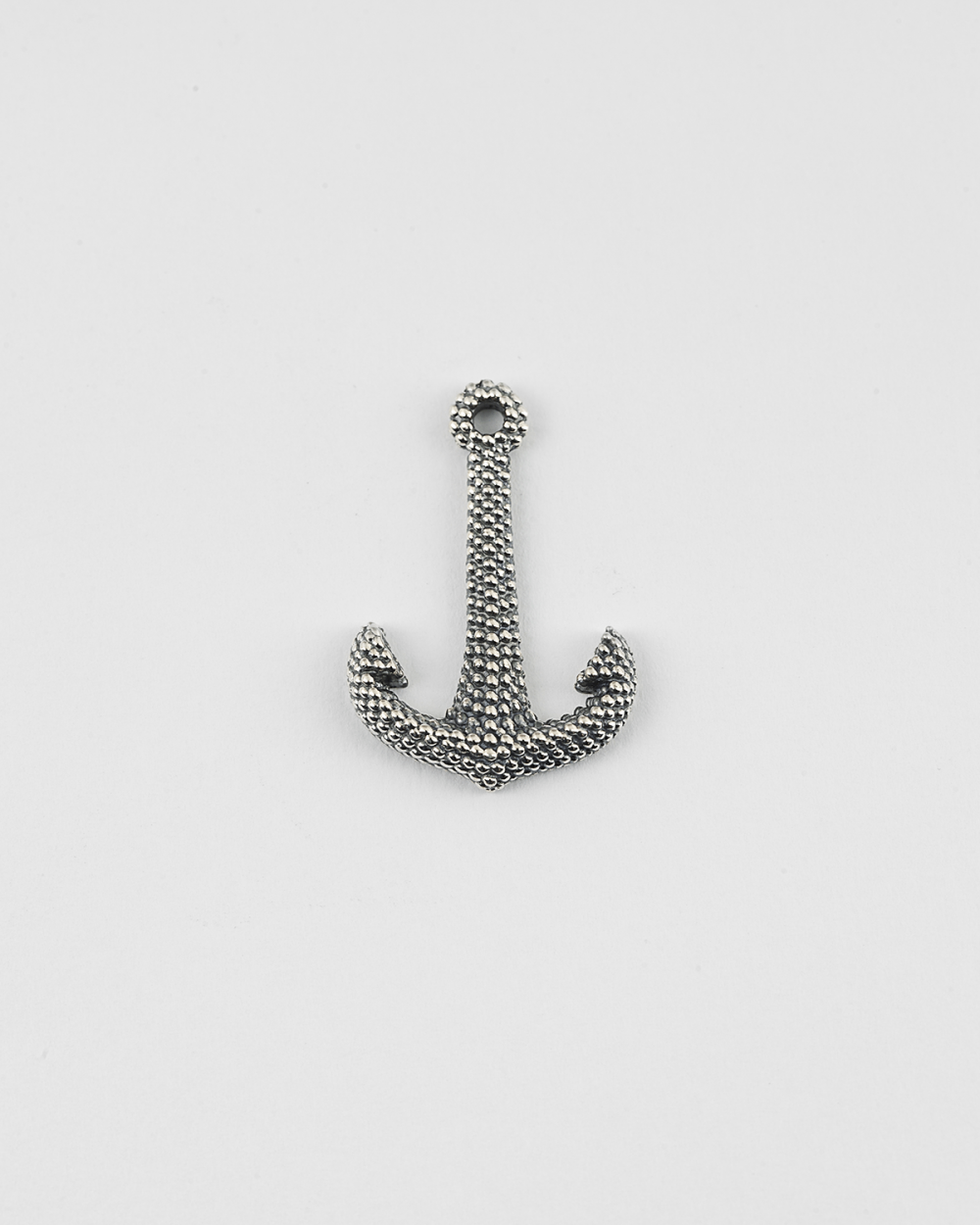 dotted medium anchor pendant