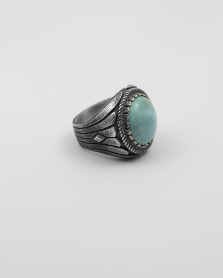 HOWLITE IONIC SIGNET RING