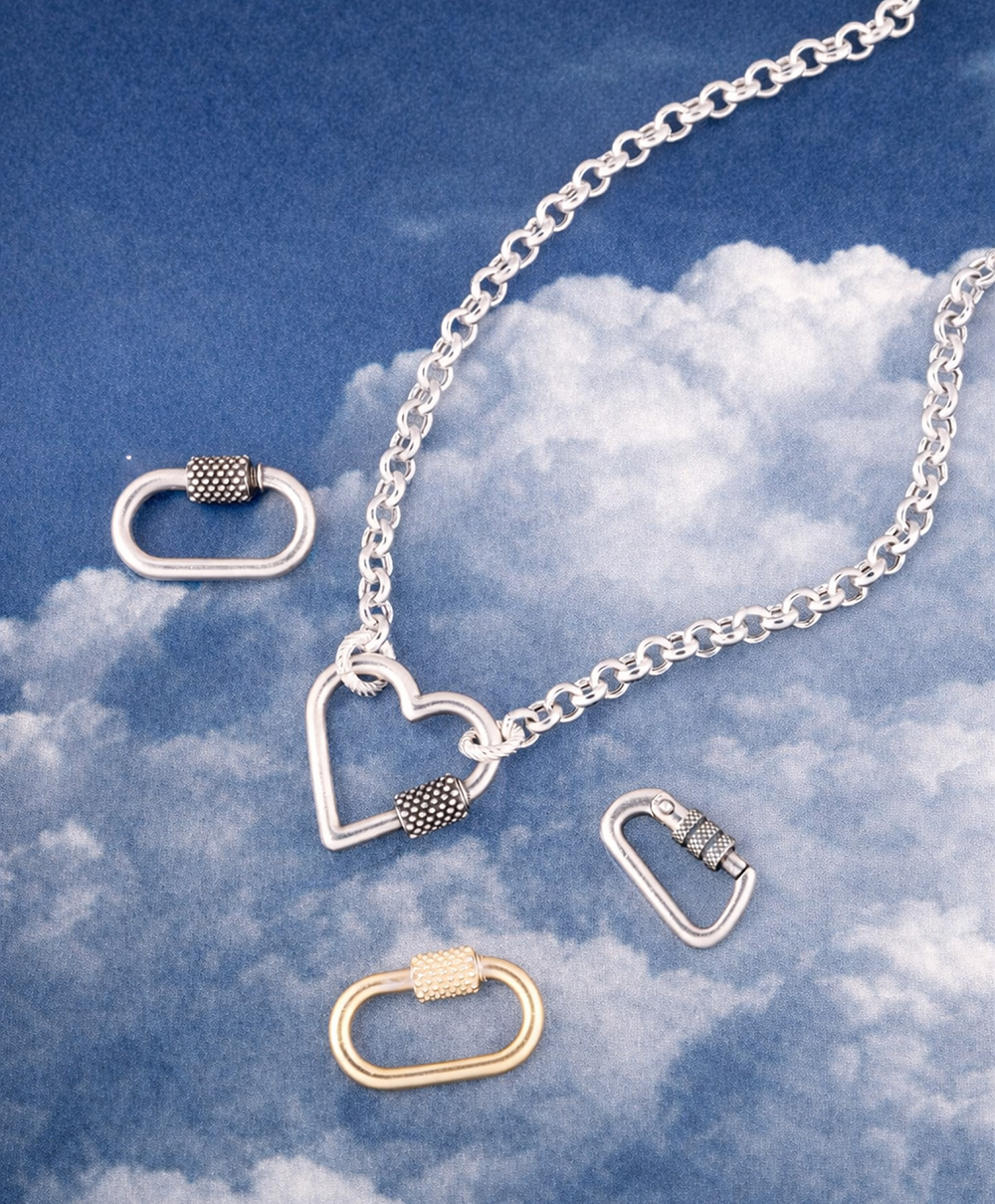 Nove25 Connection | La nuova collezione unisce creativita e iconicita in un linguaggio ancora piu deciso.​ Gioielli in argento sterling 925 fatti a mano in Italia.
