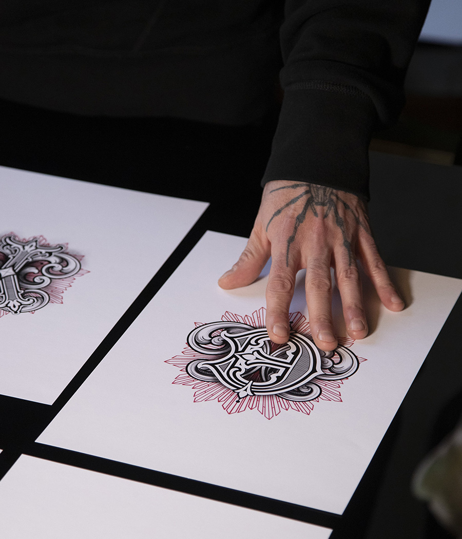 Sangre - Rae Primo X Nove25 | Scopri la collezione di gioielli in argento 925 in collaborazione con l'artista milanese Rae Primo