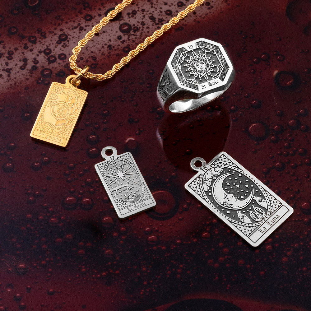 Scopri la Collezione Carte Tarocchi di Nove25 realizzata in argento sterling 925