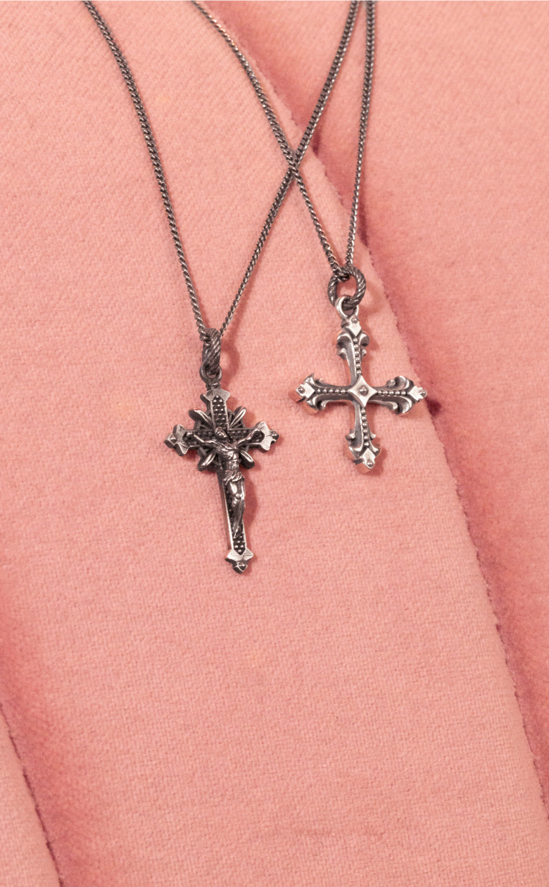 Gift Guide San Valentino Nove25 | Trova il regalo perfetto per la persona che ami con la guida regali Nove25 e sorprendila con un gioiello che le far&agrave; battere il cuore.