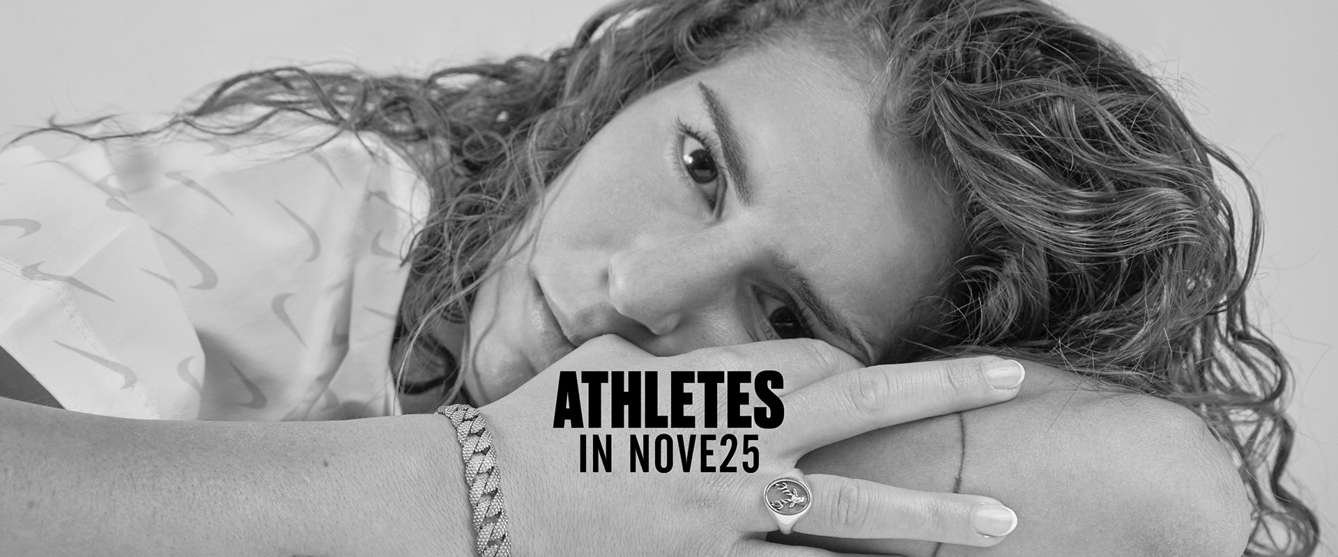 Athletes in Nove25: Valentina Bergamaschi. Scopri lo chevalier cervo VB7 in argento sterling 925 realizzato in collaborazione con la calciatrice.