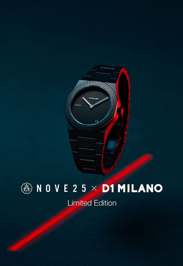 Orologio D1 MILANO X NOVE25 WATCH, frutto della collaborazione tra D1 e Nove25. Questo orologio viene realizzato in Policarbonato con rivestimento soft touch e viene proposto in colorazione nera opaca e con motivo in rilievo.